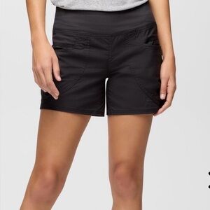 Prana Kanab Short size Medium in Charcoal